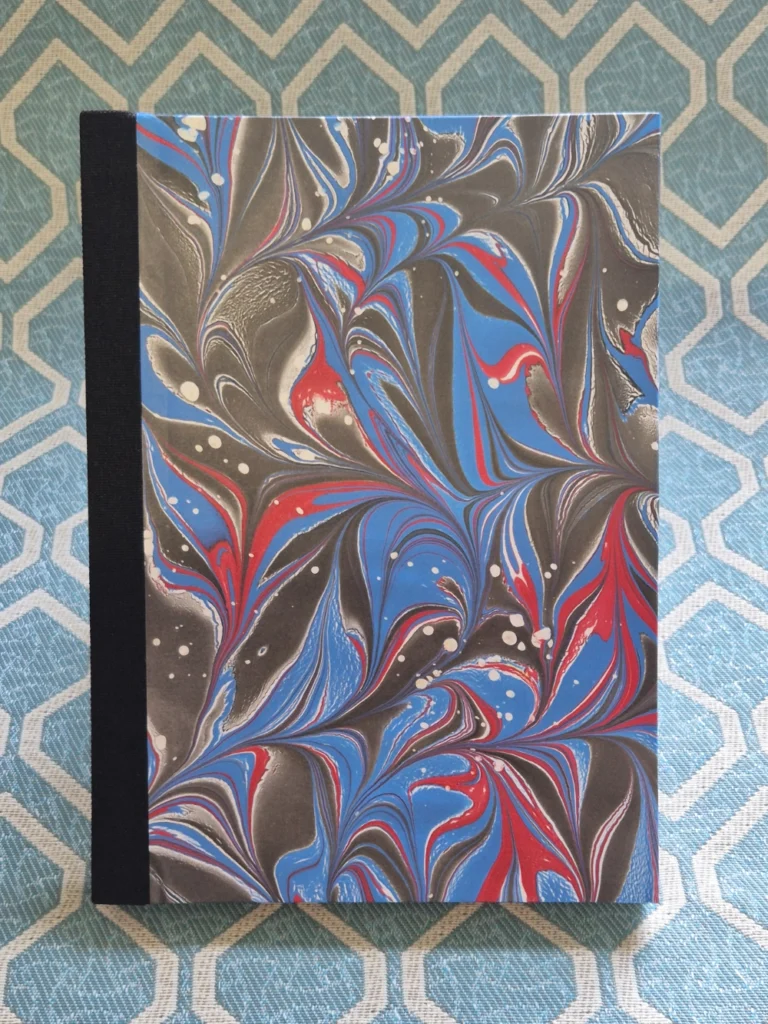 Marmorizado Preto e Azul