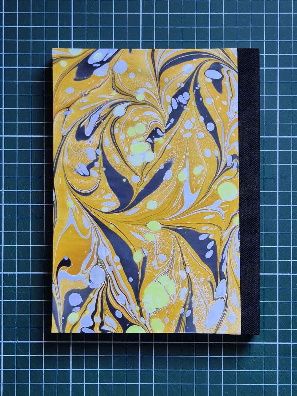 Marmorizado Amarelo e Preto - Imagem 3