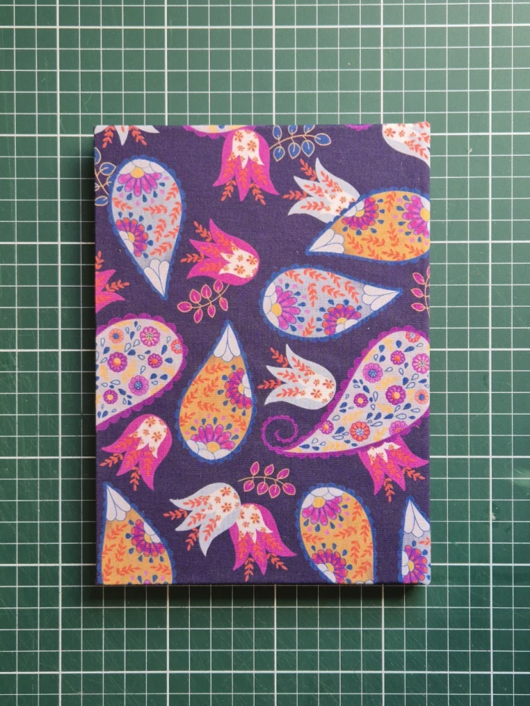 Paisley Roxo Floral